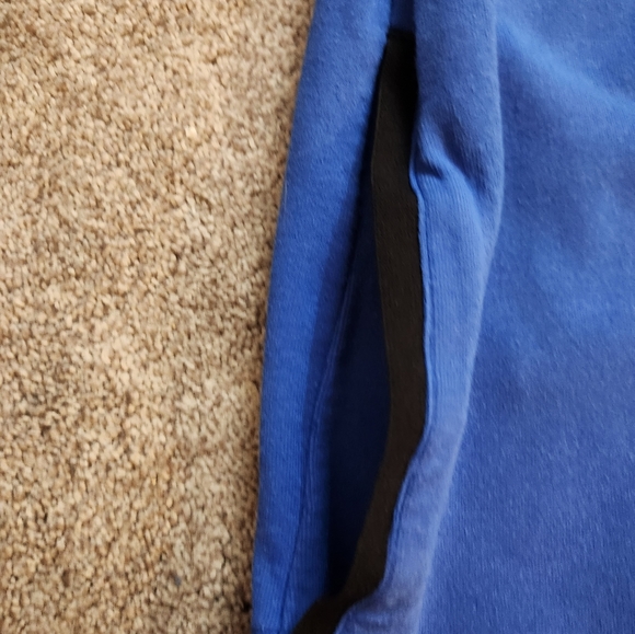 Creighton Softball zip up - Picture 3 of 6